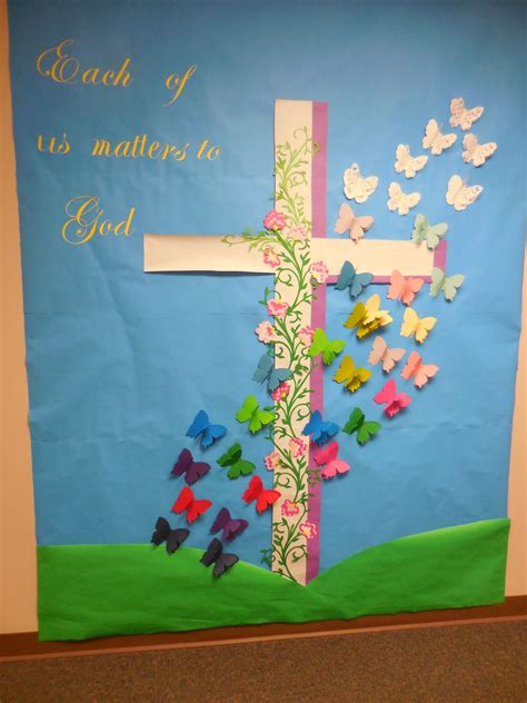 classroom decorations for spring|free bulletin covers for spring.